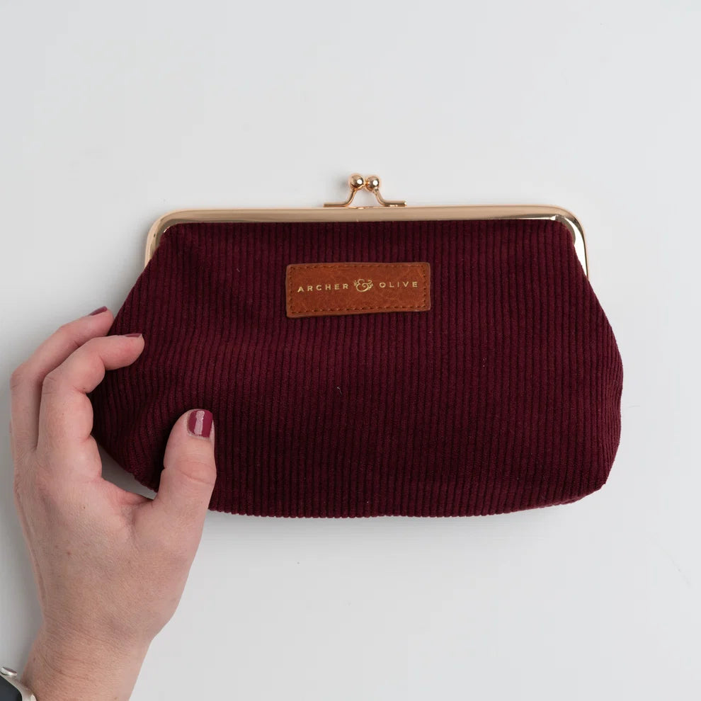 Quiet Corners Kiss-Lock Pouch | Maroon