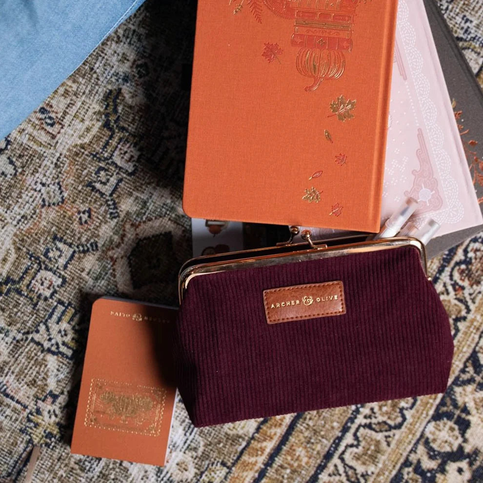 Quiet Corners Kiss-Lock Pouch | Maroon