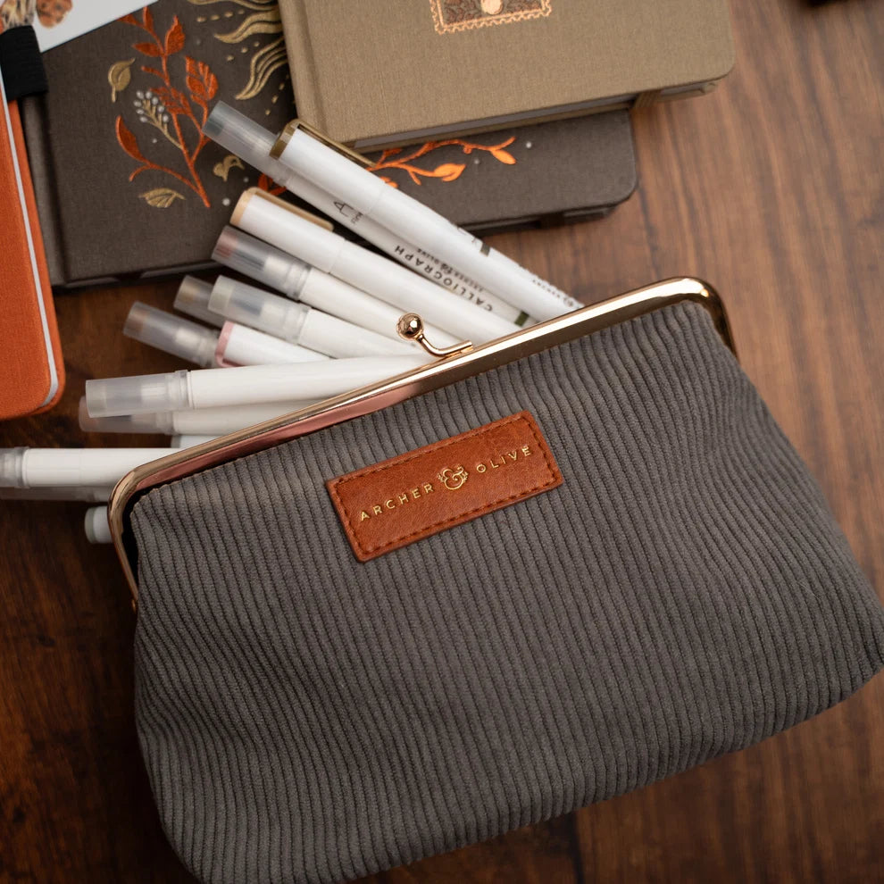 Quiet Corners Kiss-Lock Pouch | Gray