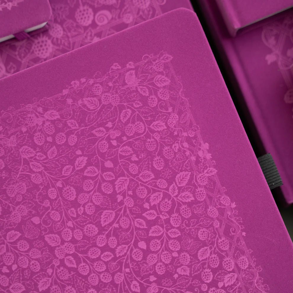 A5 Dotted Notebook 160gsm | Berries & Vines